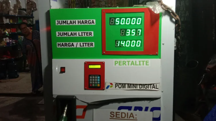 Harga Pertalite Eceran Tembus Rp14.000
