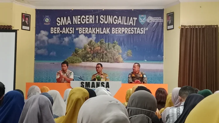 SMAN 1 Sungailiat Kenalkan MPLS Ramah dan Kawasan tanpa Rokok