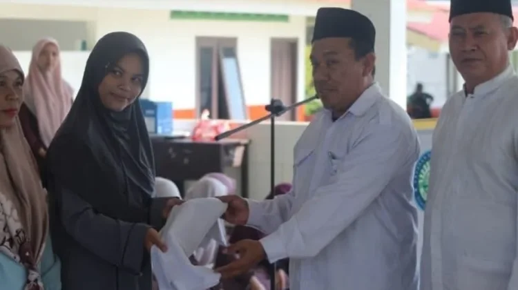 Bahrul Ulum Islamic Centre Sungailiat Sambut 170 Santri Baru