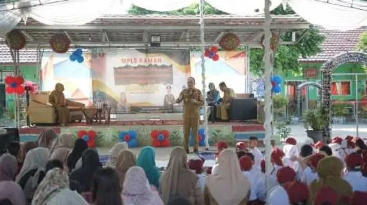 Bupati Algafry Buka MPLS SD Negeri 4 Koba