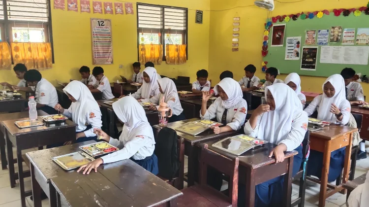 Mengawal Evaluasi Program Makan Bergizi Gratis