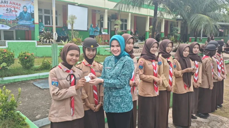 Pemberian Tablet Tambah Darah Sasar 4.436 Siswi SMA, SMK & SLB di Bangka Selatan