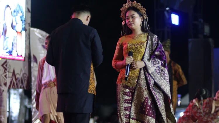 Pendengar RRI Pro Empat Sungailiat Suarakan Kebanggaan Berkebaya
