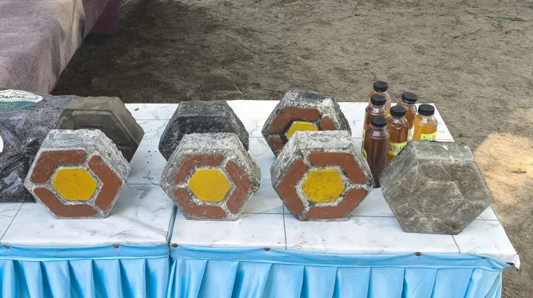 SDN 24 Sungailiat Produksi Paving Block dari Sampah