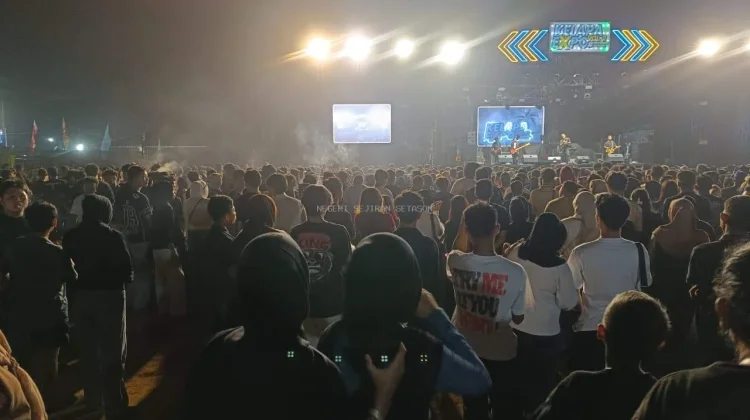 Ribuan Pengunjung Padati Kelapa Expo 2026, Band Tipe-X Jadi Magnet