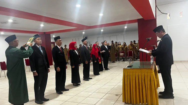 Bupati Beltim Lantik Pejabat Administrator dan Pengawas