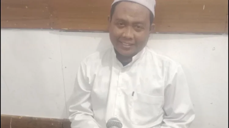 Ustaz: 3 Persoalan Umat Saat Ini, Solusinya Kembali ke Al-Qur'an dan Sunnah