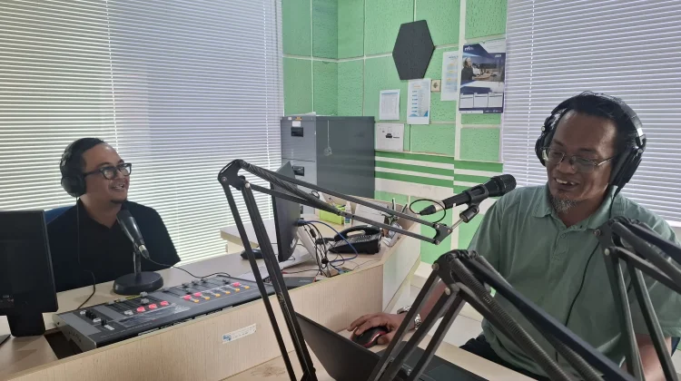 Kantor Bahasa: Jaga Etika Berbahasa di Ruang Publik meski Dengan Teman Dekat