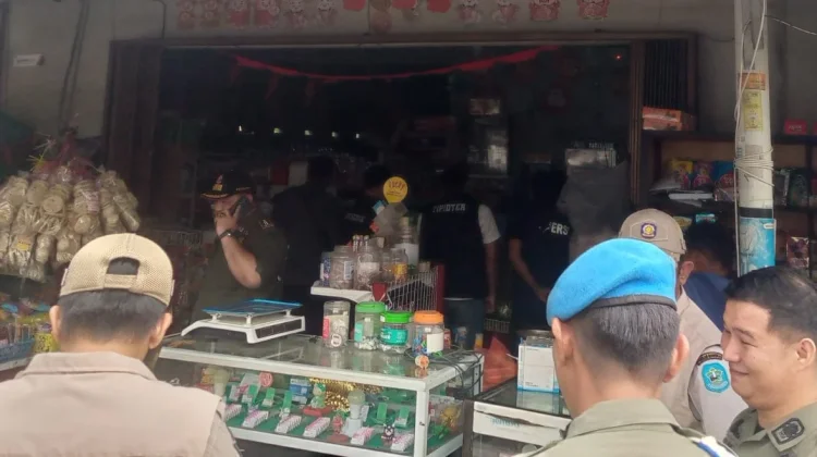 "Merugikan Negara", Warga Dukung Penindakan Rokok Ilegal di Bangka