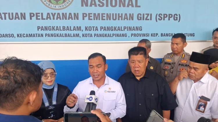 Menteri Wihaji Tinjau SPPG di Lontong Pancur