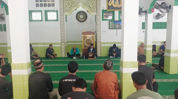 Mahasiswa PPL IAIN dan Penyuluh KUA Rangkui Gelar Penyuluhan di Lapas Narkotika