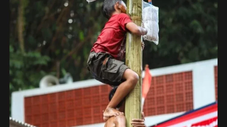 "Badan Penuh Oli" Jadi Kenangan Paling Dirindu di Agustusan