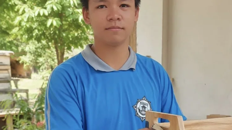 Fahri Siswa SLBN Manggar: Juara Kriya Kayu, Lari, dan Pencak Silat Tingkat Provinsi