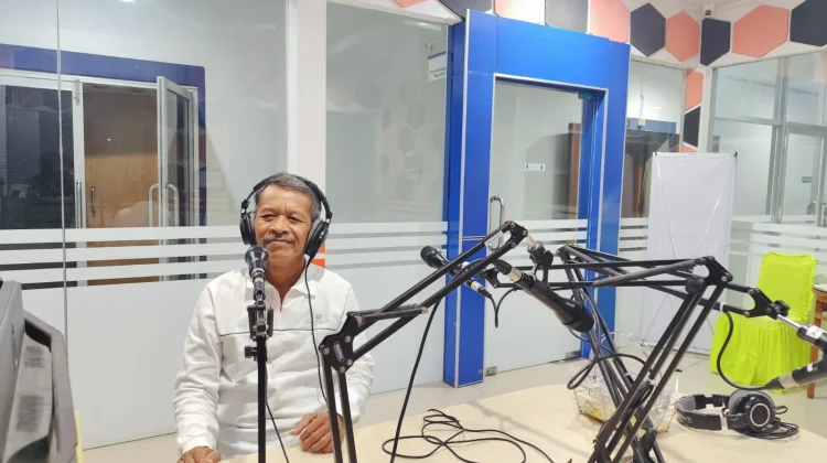 Jaga Sungai Upang, Penggiat Lingkungan dan Warga Gelar Aksi Tanam Pohon
