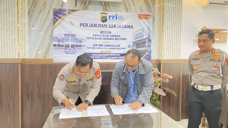 Dukung Informasi Akurat, RRI Sungailiat - Polda Babel Teken MoU