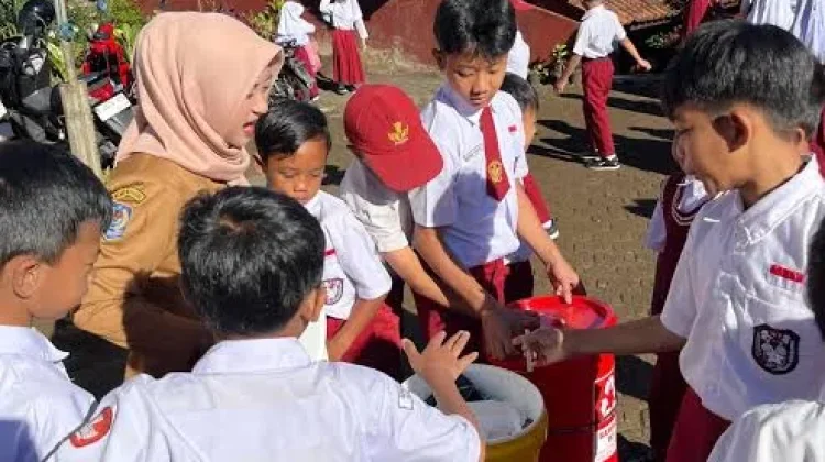 Program Gas Kieta di Bangka: Ajarkan Anak Pilah Sampah sejak SD