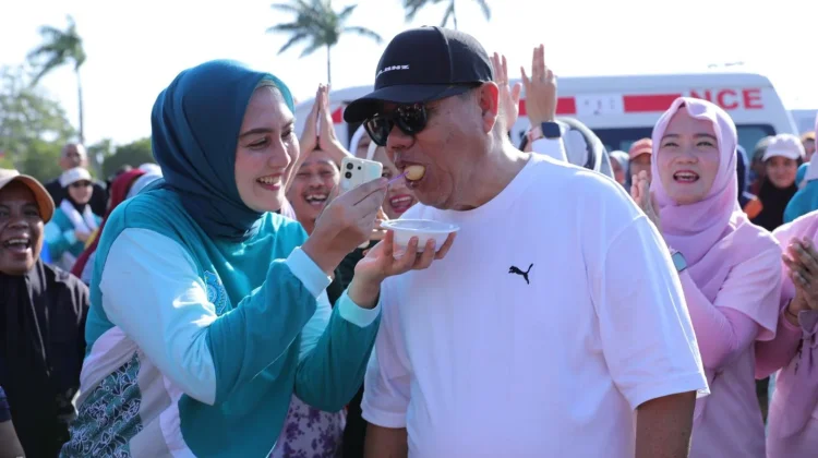 63 Tahun, Gubernur Hidayat Arsani Terima Kejutan Spesial Sang Istri & Danrem 045/Gaya