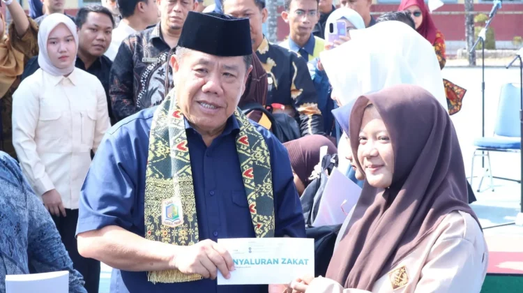 Zakat ASN: 1000 Siswa SMA-SMK Babel Dapat Seragam Gratis