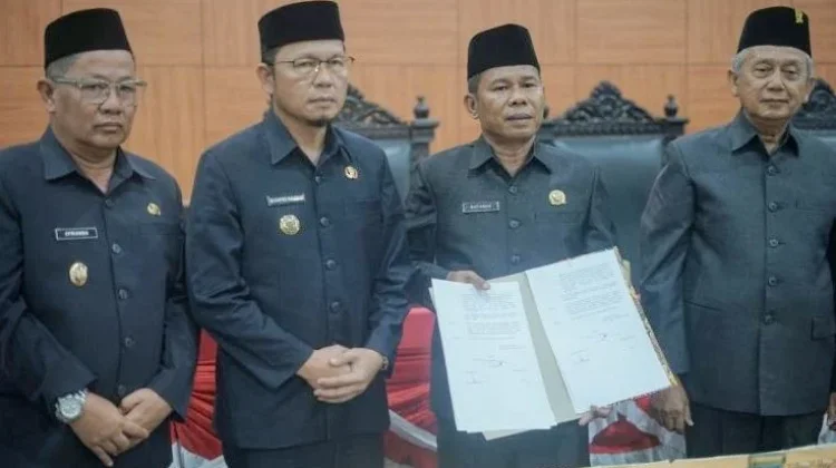 DPRD Bangka Tengah Setujui Tiga Raperda