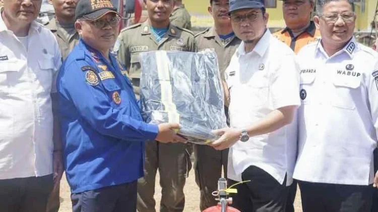 Bupati Algafry Rahman Resmikan Pos Damkar Lubuk Besar