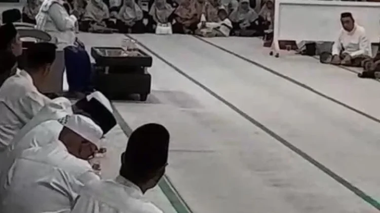 Tabligh Akbar Masjid Agung, Muhammad Zen Ajak Jemaah Teladani Kesabaran Nabi