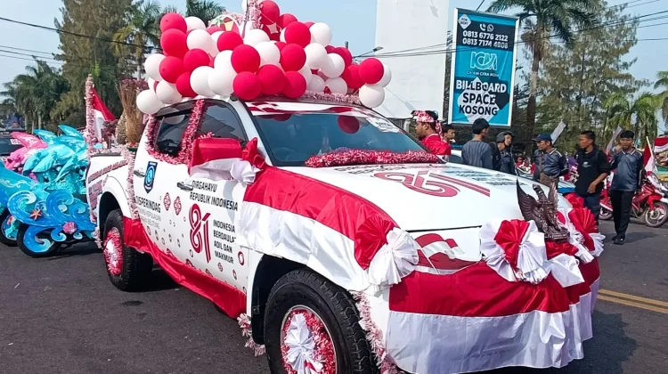 Mobil Hias Disperindag Babel Kampanye Bangga Pakai Produk Buatan Indonesia