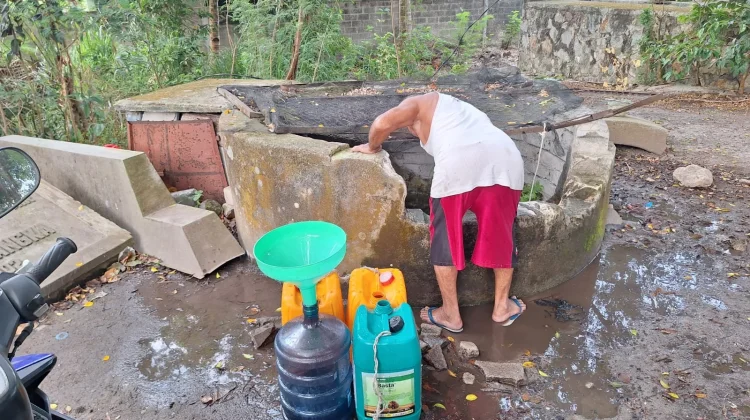 Kemarau Sebulan, Warga Gang Sehati Bukit Betung Sungailiat Kesulitan Air Bersih