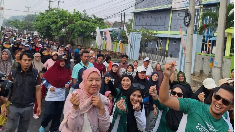 Ribuan Peserta Ramaikan Jalan Sehat RRI Fest 2026 Sungailiat