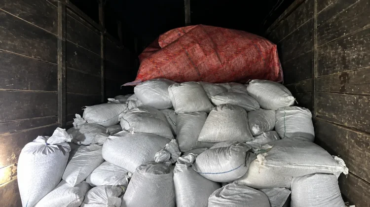 Polisi Gagalkan Penyelundupan 9 Ton Timah di Beltim saat Tengah Malam