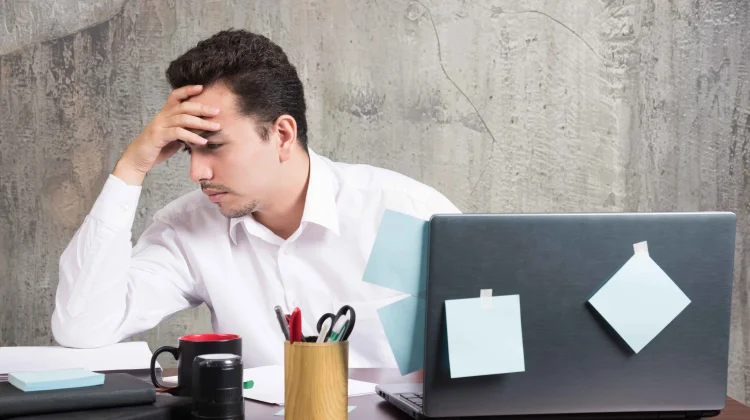 Lelah Bandingkan Capaian Karier, Pendengar Pro 2 Soalkan Career Dysmorphia di RRI