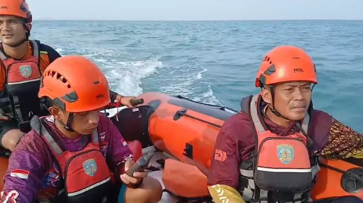 Basarnas Kerahkan Tim Rescue Cari Nelayan di Teluk Limau