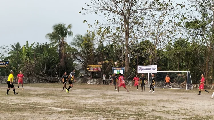 24 Tim Adu Skill di Turnamen Mini Soccer Desa Air Ruai - RRI.co.id