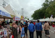 Hari Pertama Puasa, Warga Sungailiat Berburu Takjil