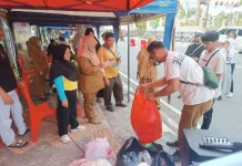 Tukar Sampah dengan Kebutuhan Rumah Tangga di Ramadan Fair