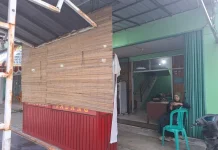 Sebagian Rumah Makan Buka Siang Hari saat Bulan Ramadan