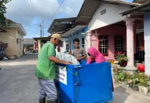 Warga Nelayan Raih Cuan Melalui Bank Sampah Basayan