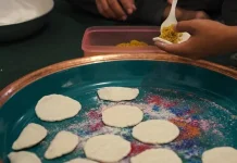 Kue Badak Isi Hambel Lingkung Khas Pulau Lepar