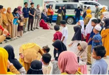 Ramadan Berbagi, Pemkab Bateng Ajak Puluhan Anak Yatim Piatu Belanja