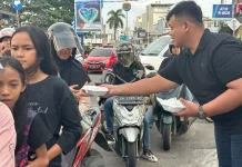 Komunitas R15CI Bangka Bagikan Takjil Buka Puasa kepada Masyarakat
