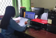 Pekerja Kantoran Bersiap Sambut Libur Lebaran
