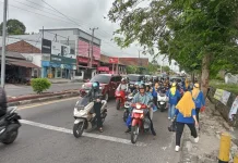 UMBB bagi Ratusan Takjil di Sungailiat-Pangkalpinang