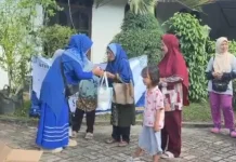 Puluhan Kaum Dhuafa Sungailiat Terima Sembako Arminareka Bangka