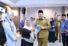 Pemprov Babel Serahkan 144 Sertifikat Halal bagi UMKM