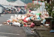 Volume Sampah Pasar Sungailiat Naik Signifikan jelang Idulfitri 1447 H