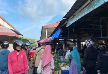 Pasca-Lebaran Aktivitas Pedagang Sayur Pasar Kite Sungailiat Mulai Padat