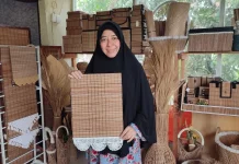 Buaya Jadi Tantangan Usaha Kerajinan Lidi Nipah