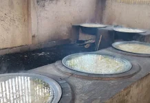 Pedagang Tahu Sungailiat Serap Kenaikan Harga Kedelai tanpa Naikkan Harga Jual