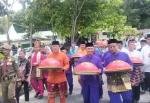 Sebanyak 365 Dulang Nganggung Jadi Ikon Peringatan HUT ke-260 Kota Sungailiat