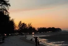 Senja di Pantai Pasir Padi Pangkalpinang