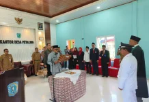 Bupati Belitung Lantik Kades PAW Petaling, Tekankan Pelayanan Lapangan
